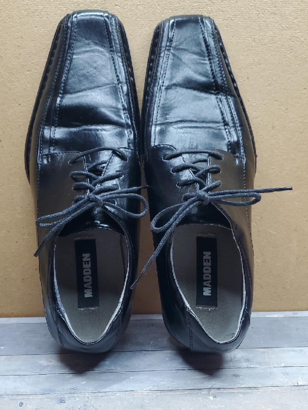 Madden Men's Black Cap Toe Dress Shoes Size 11M